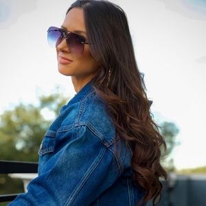 Meet your Posher, Linda